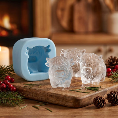 🐮 Mini szkocka krowa wyżynna – silikonowa forma do lodu 3D