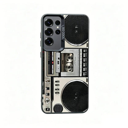 Etui na telefon z motywem retro kasety