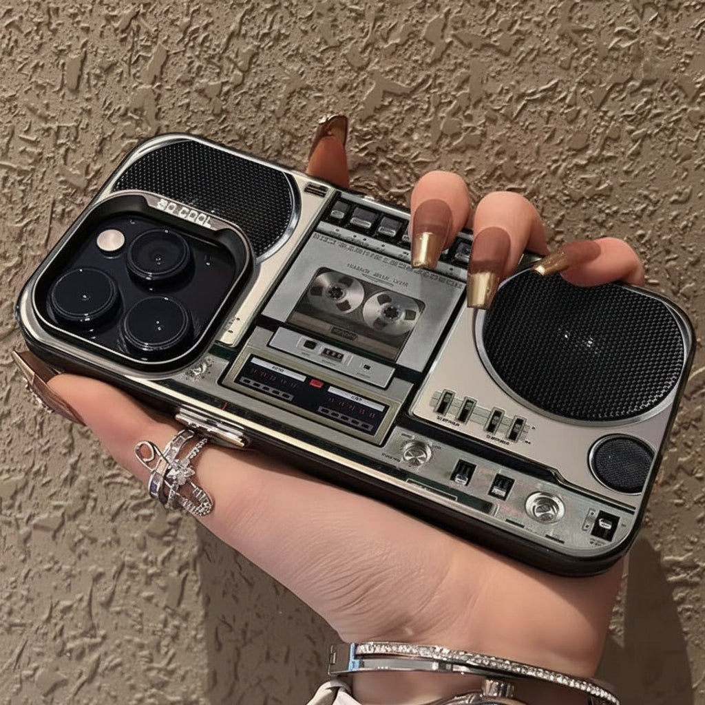 Etui na telefon z motywem retro kasety